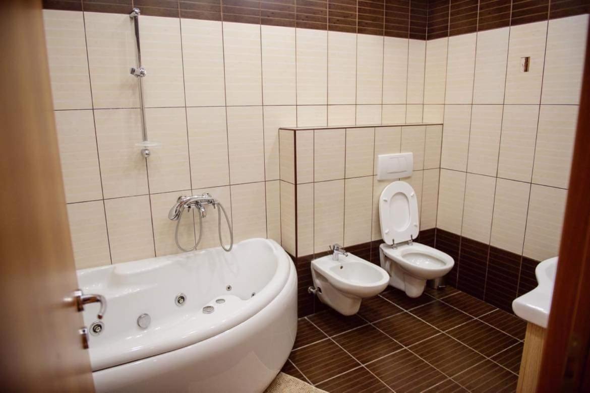 Sadara Sea Breeze Apartment Navodari Exterior photo